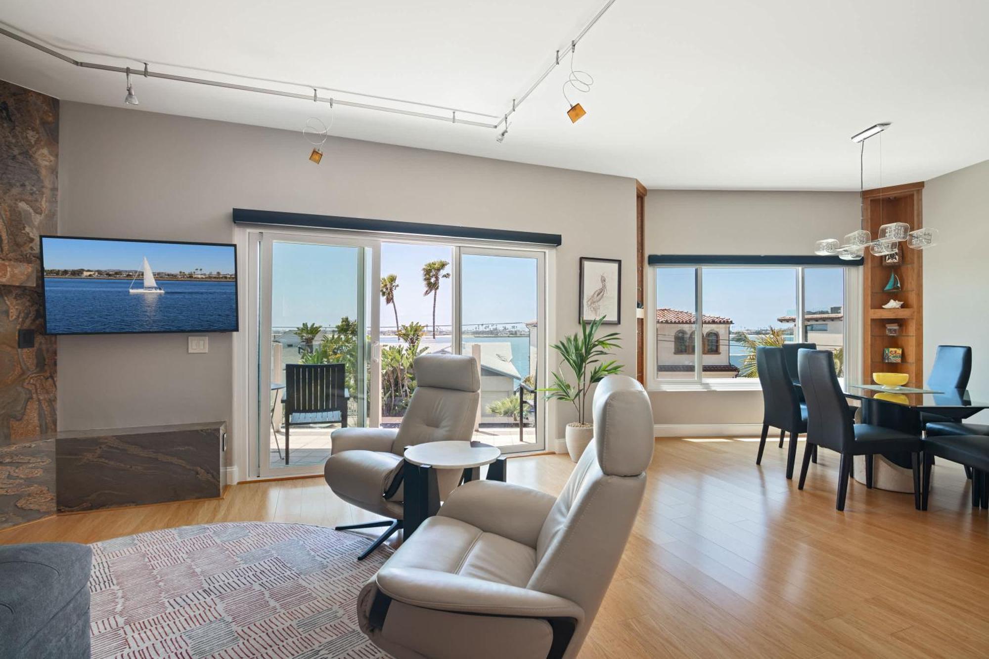 Holiday home Pacific Rooftop Views *